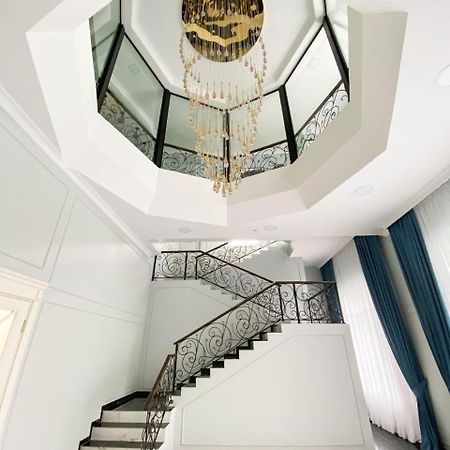 Korkem Tau Hotel Astana Bagian luar foto