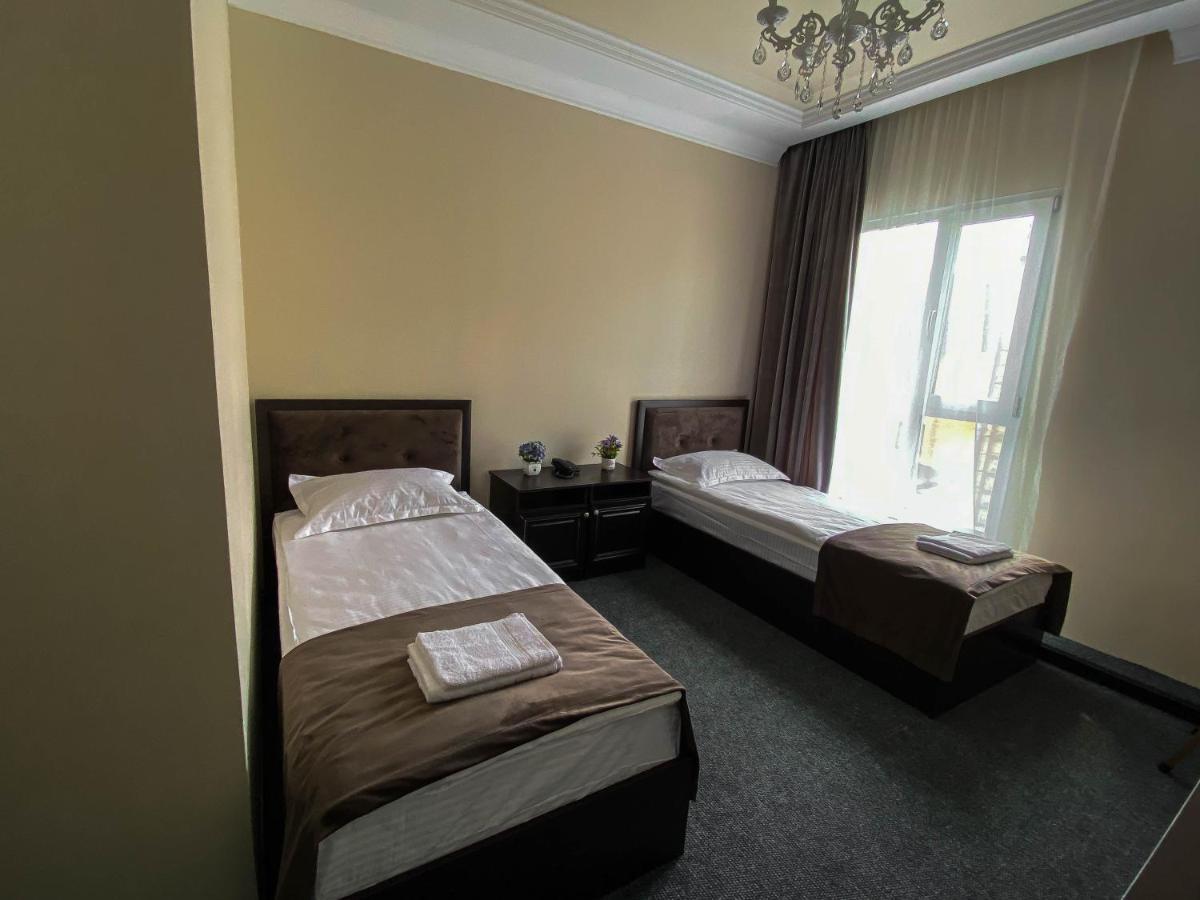 Korkem Tau Hotel Astana Bagian luar foto