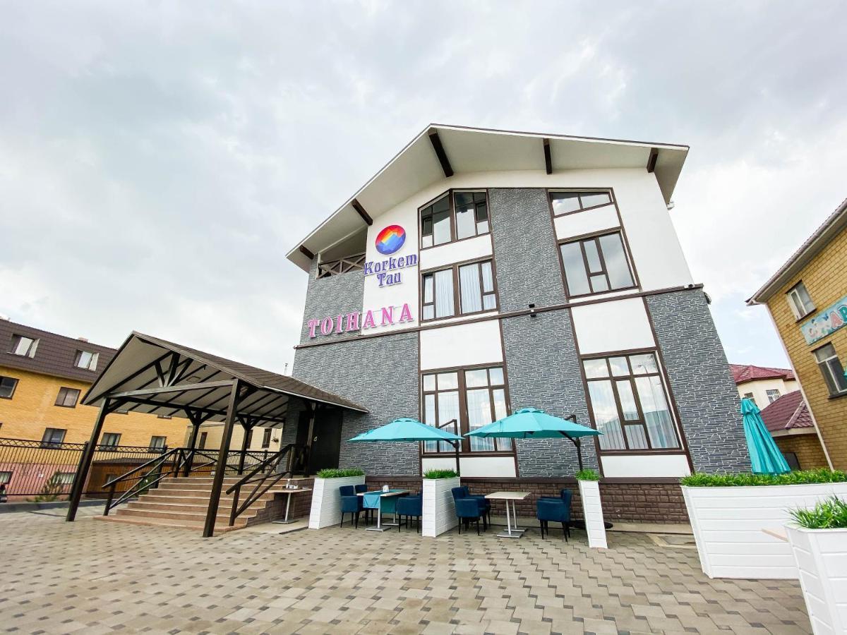 Korkem Tau Hotel Astana Bagian luar foto
