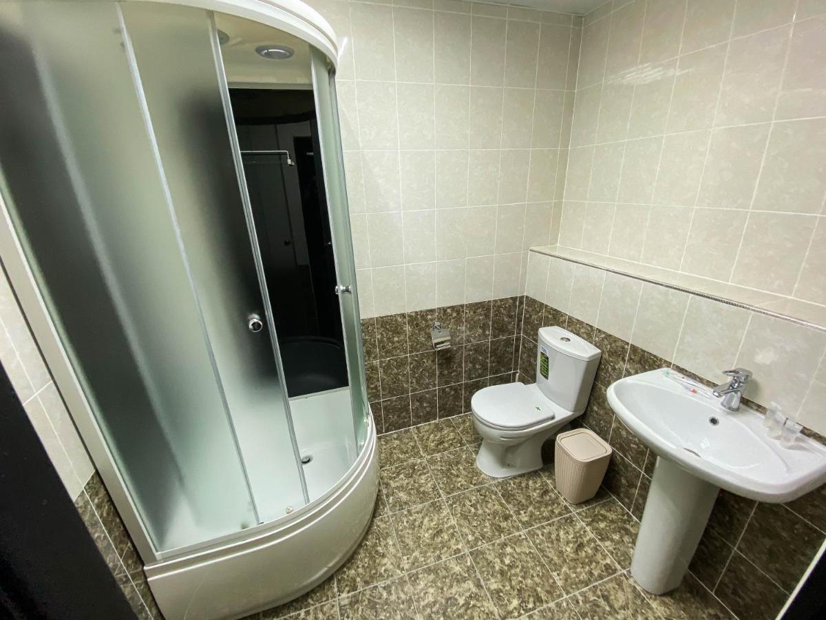 Korkem Tau Hotel Astana Bagian luar foto