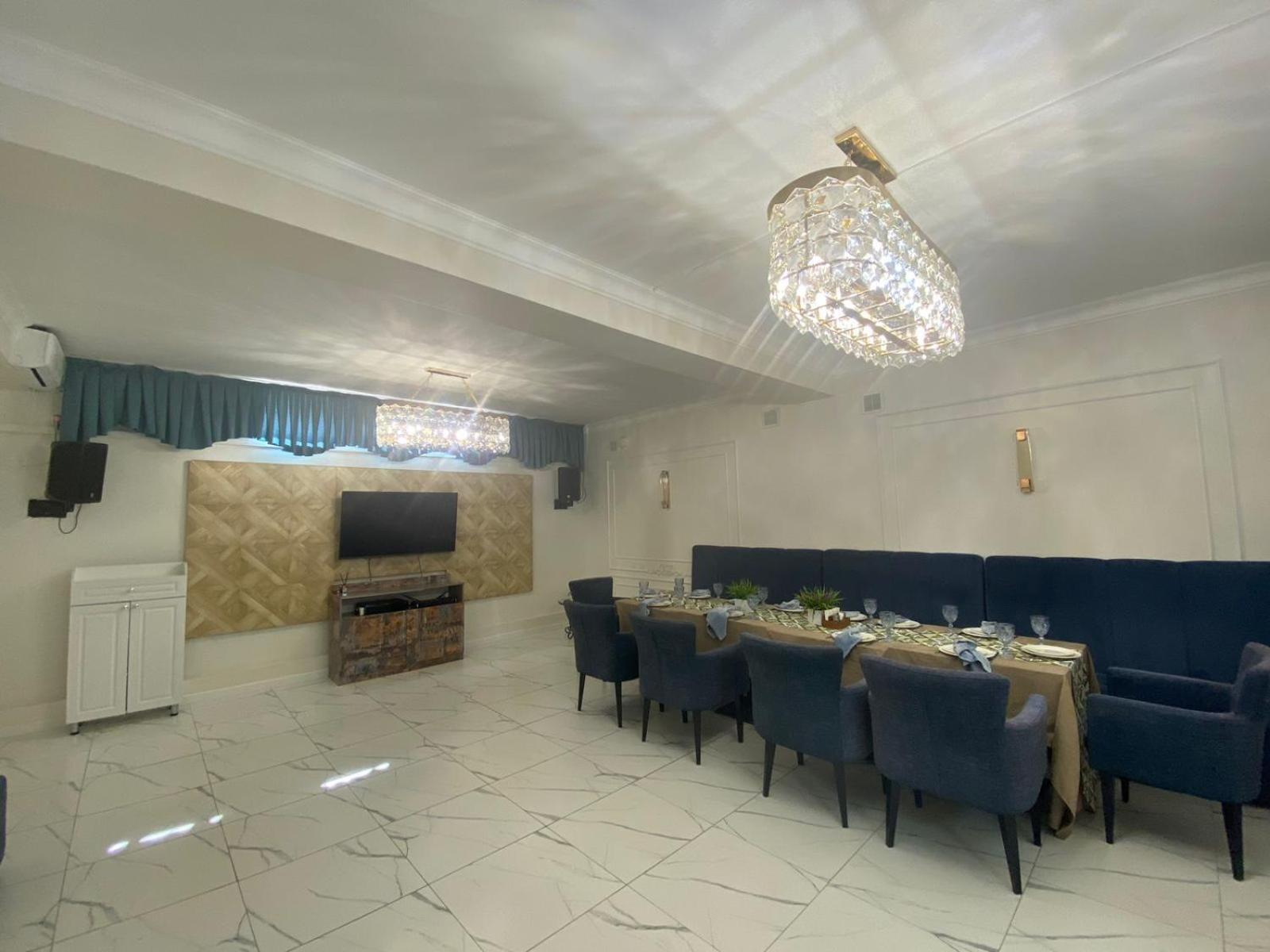 Korkem Tau Hotel Astana Bagian luar foto